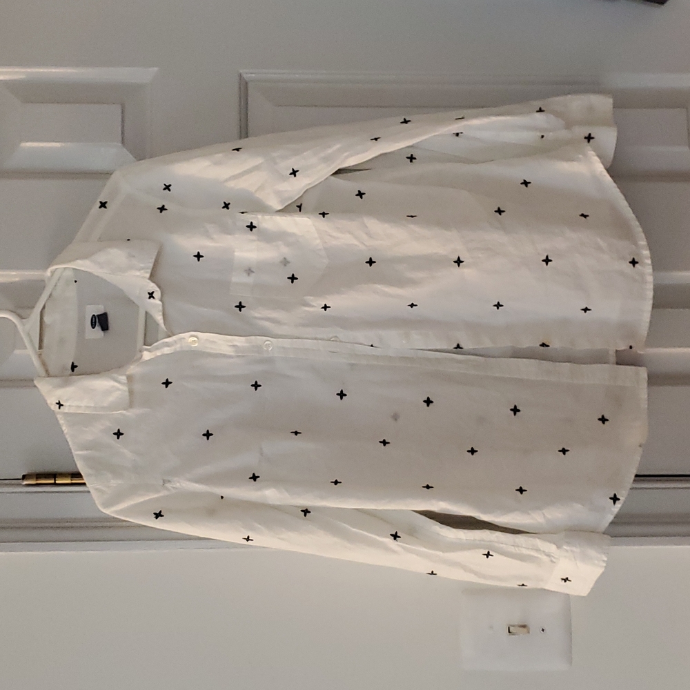 Cotton white button down with black stitching, old navy, medium